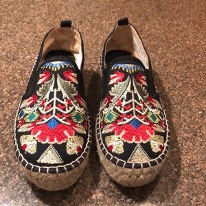 JOHNNY WAS EMBROIDERED PLATFORM ESPADRILLE SHOES